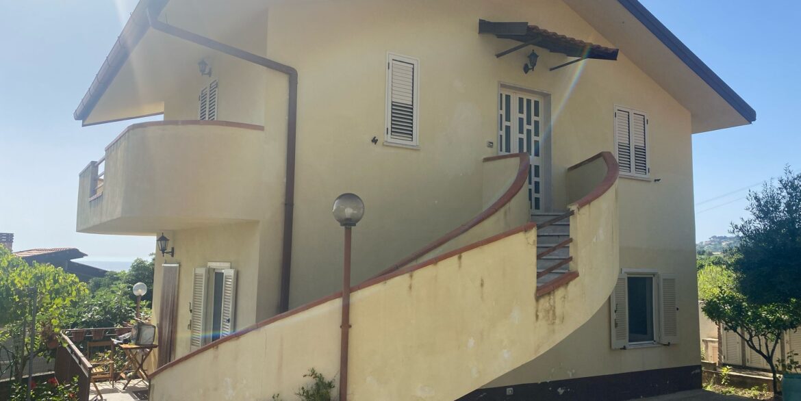 esterno (2)